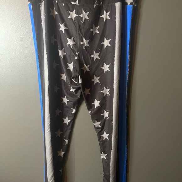 Charlie’s Project Black Gray Thin Blue Line Patterned Leggings TC Tall&Curvy - Picture 2 of 4
